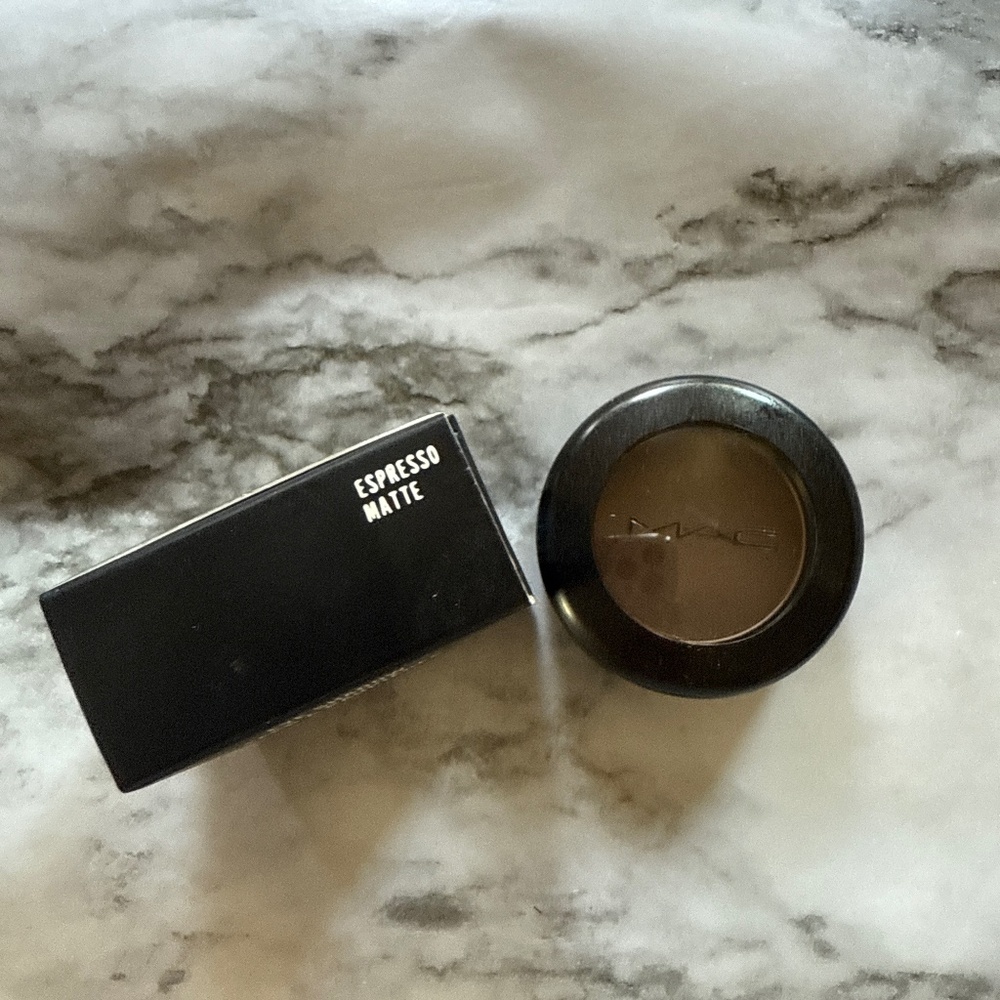 MAC EYESHADOW MATTE ESPRESSO